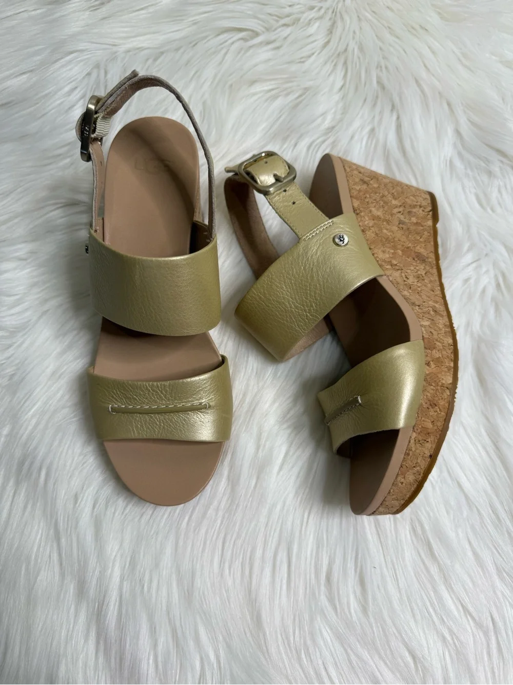 Ugg Elena Metallic Women Gold Cork Wedge Sandals Stylish Comfort Size 7 New